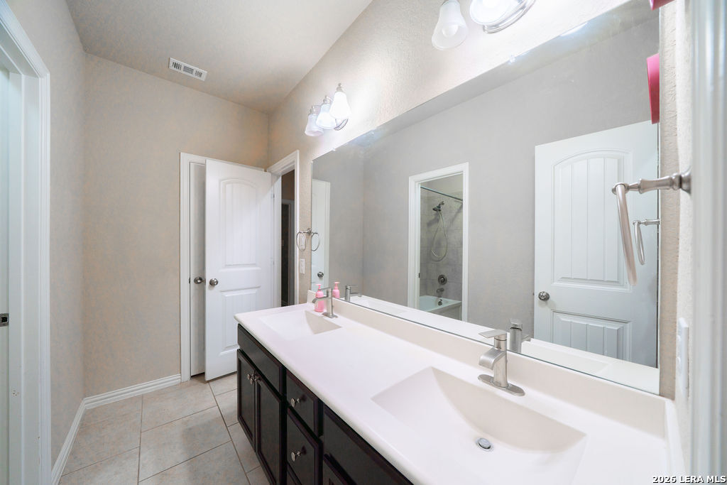803 Gold Beauty San Antonio TX 78245