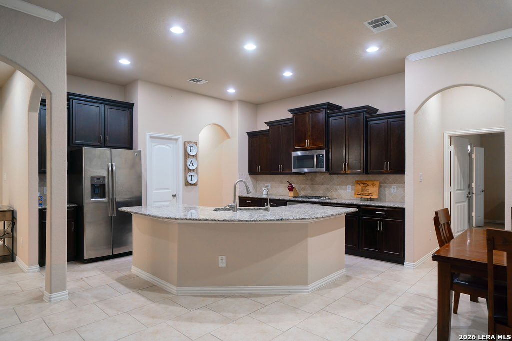 803 Gold Beauty San Antonio TX 78245
