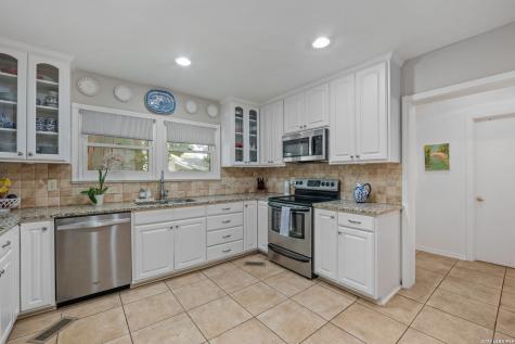 405 Canterbury Hill Street San Antonio TX 78209