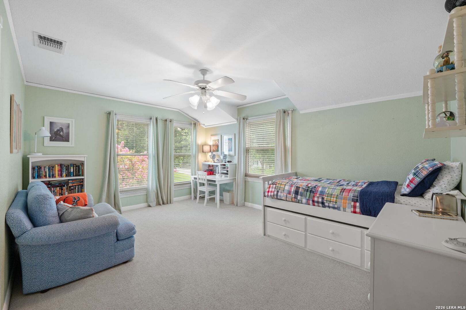 405 Canterbury Hill Terrell Hills TX 78209