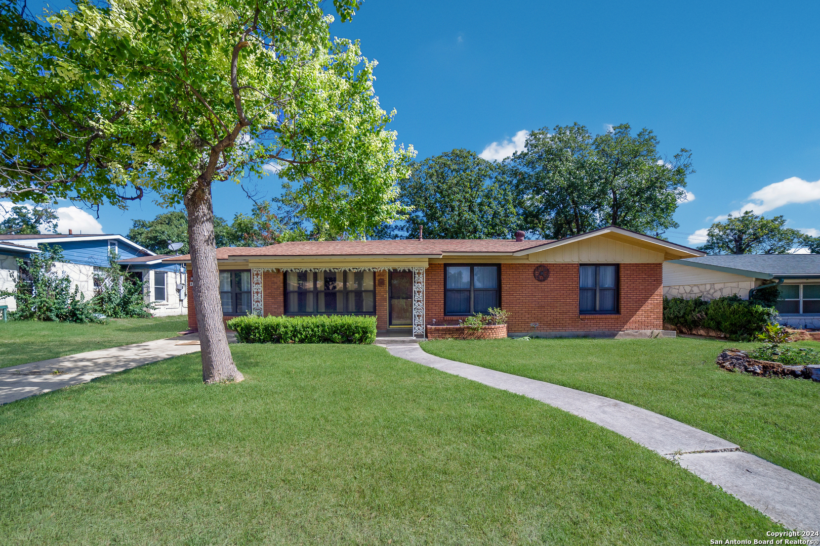 475 Cherry Ridge Drive San Antonio TX 78213