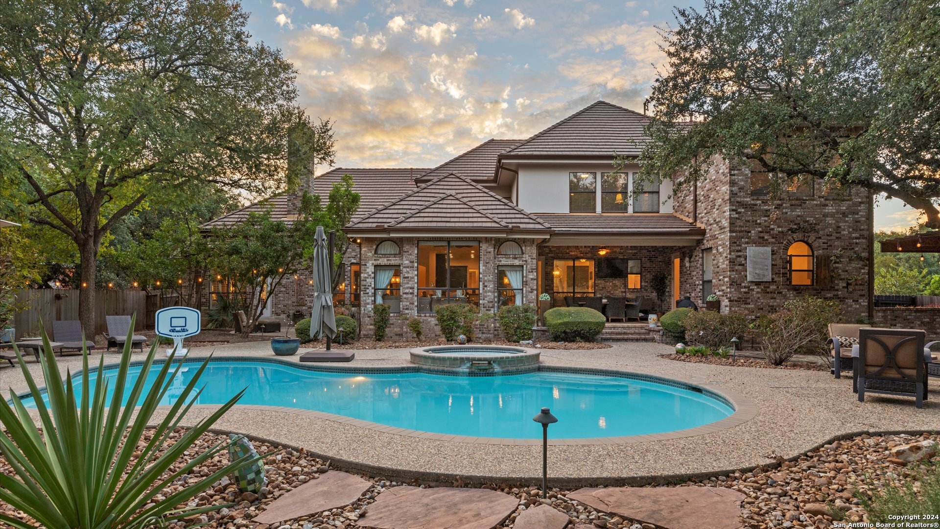 218 Post Oak Way Shavano Park TX 78230