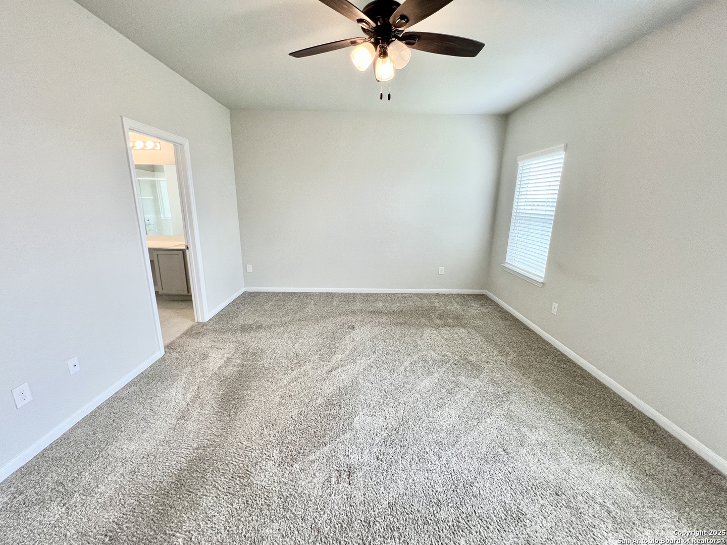 4823 Cambridge Park Converse TX 78109