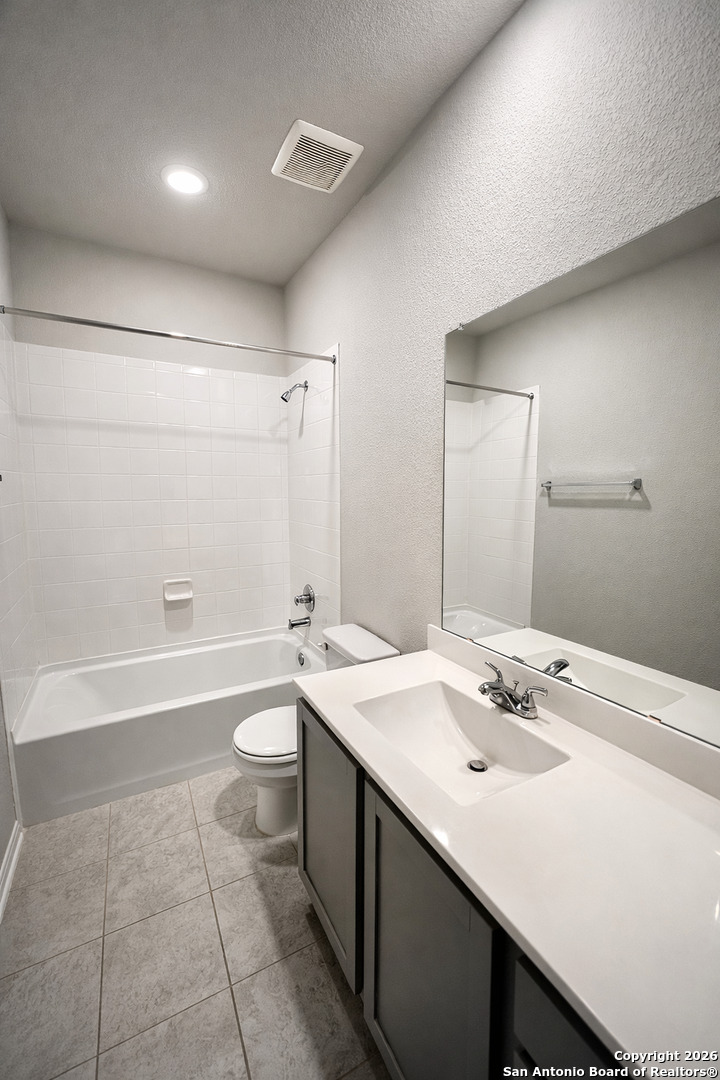 4823 Cambridge Park Converse TX 78109