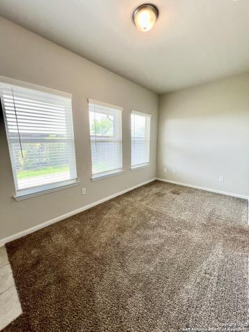 4823 Cambridge Park Converse TX 78109