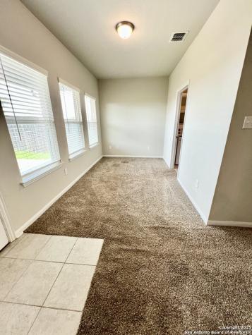 4823 Cambridge Park Converse TX 78109