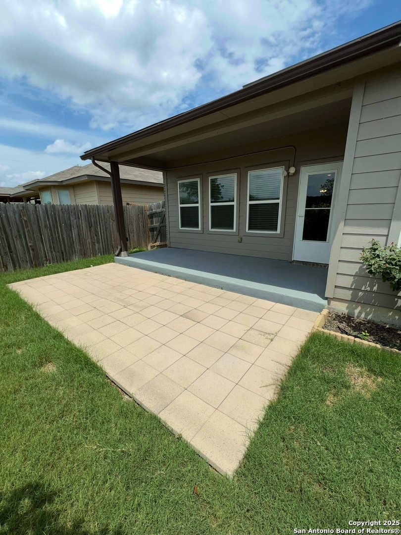 4823 Cambridge Park Converse TX 78109
