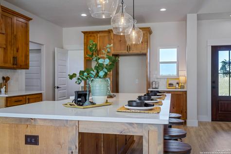 156 Firewheel Loop Floresville TX 78114