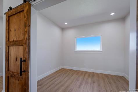 156 Firewheel Loop Floresville TX 78114