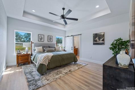 156 Firewheel Loop Floresville TX 78114