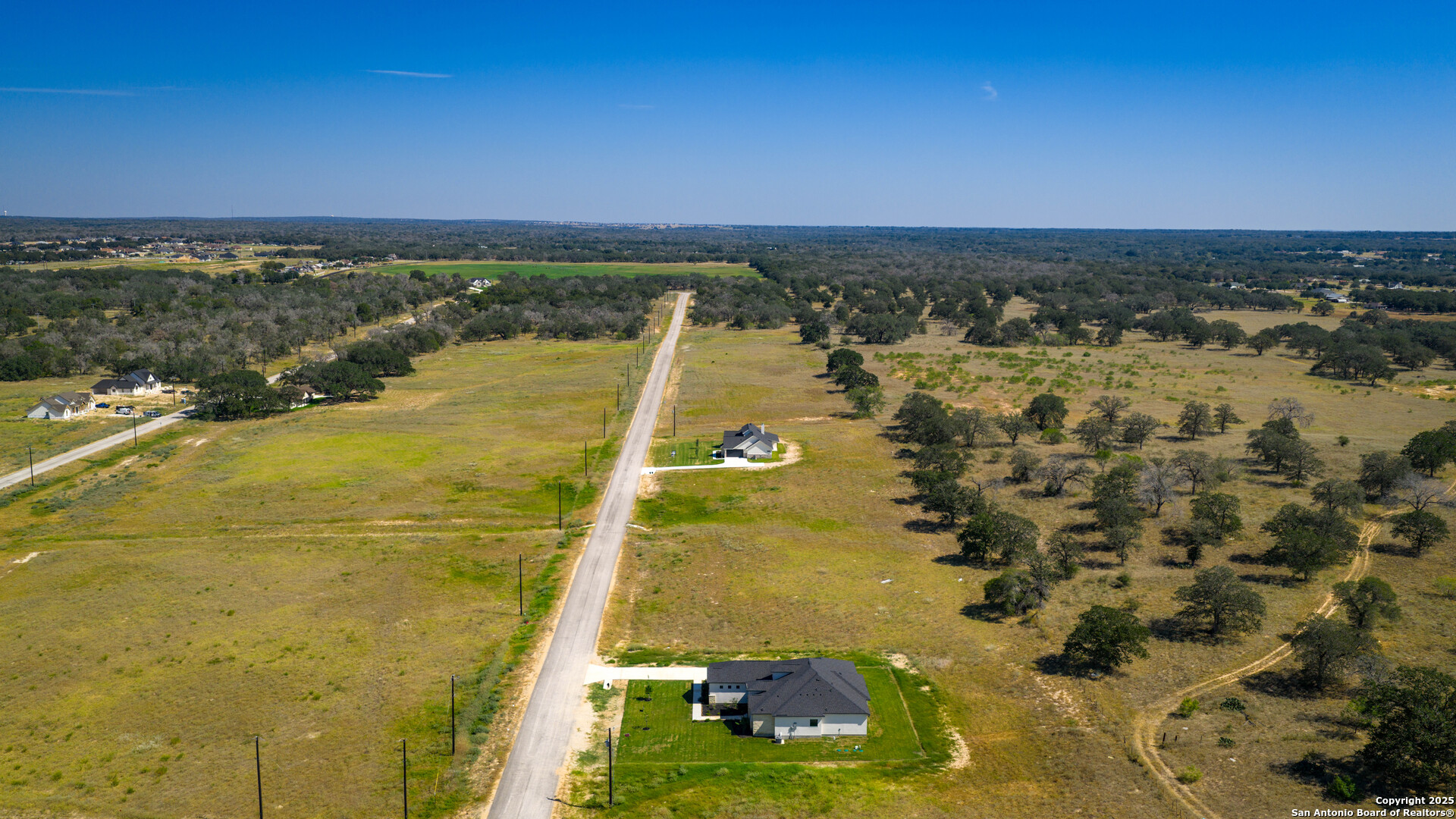 156 Firewheel Loop Floresville TX 78114