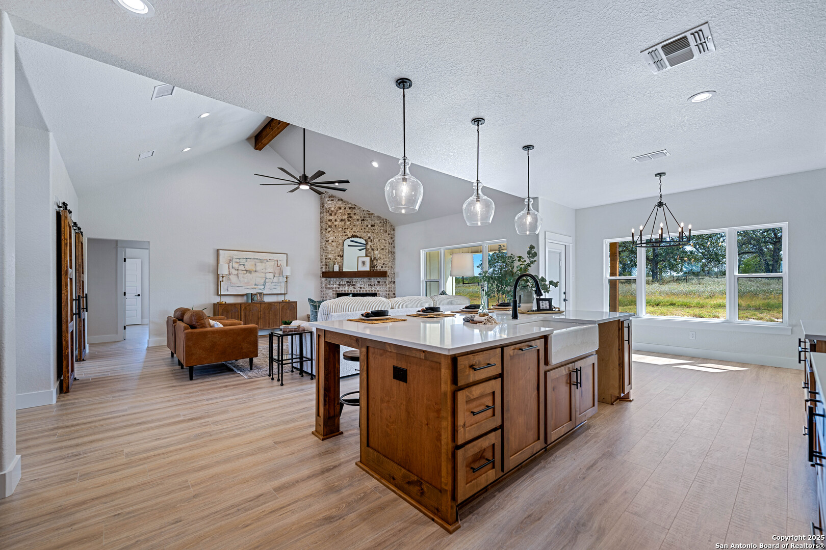 156 Firewheel Loop Floresville TX 78114
