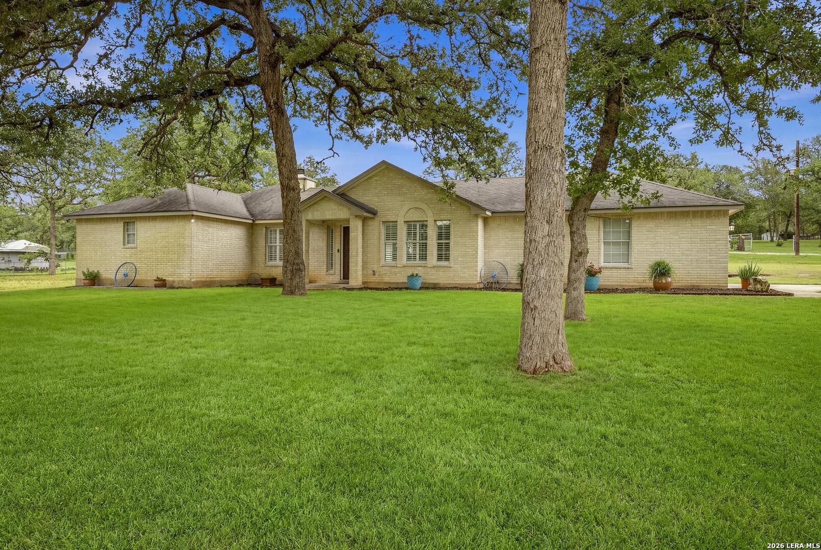 400 Quail Ridge La Vernia TX 78121