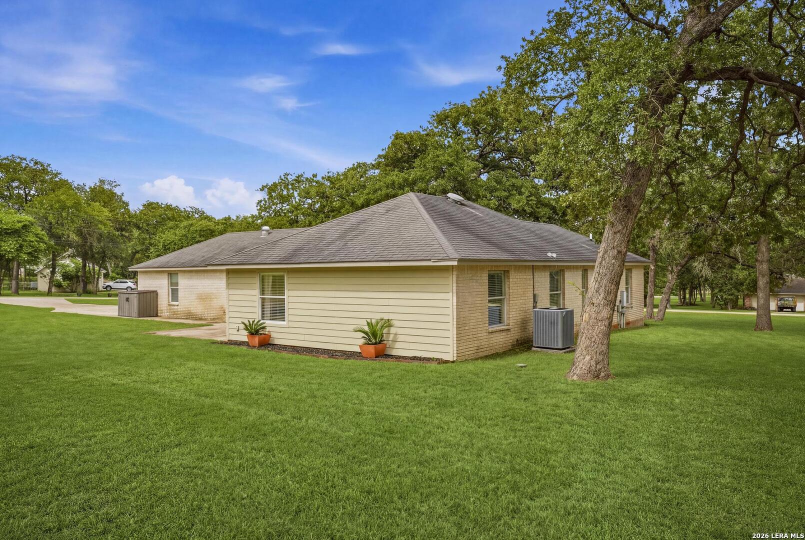 400 Quail Ridge La Vernia TX 78121