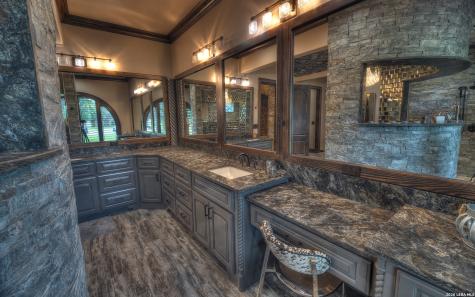200 Skippin Stone Lane Concan TX 78838