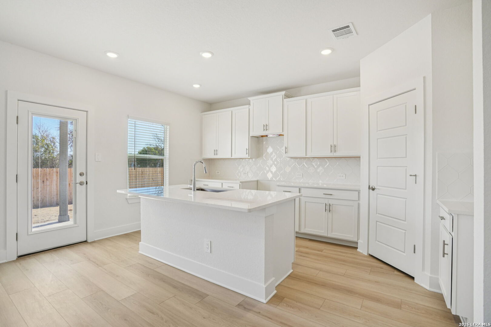 9204 Carmel View Schertz TX 78154