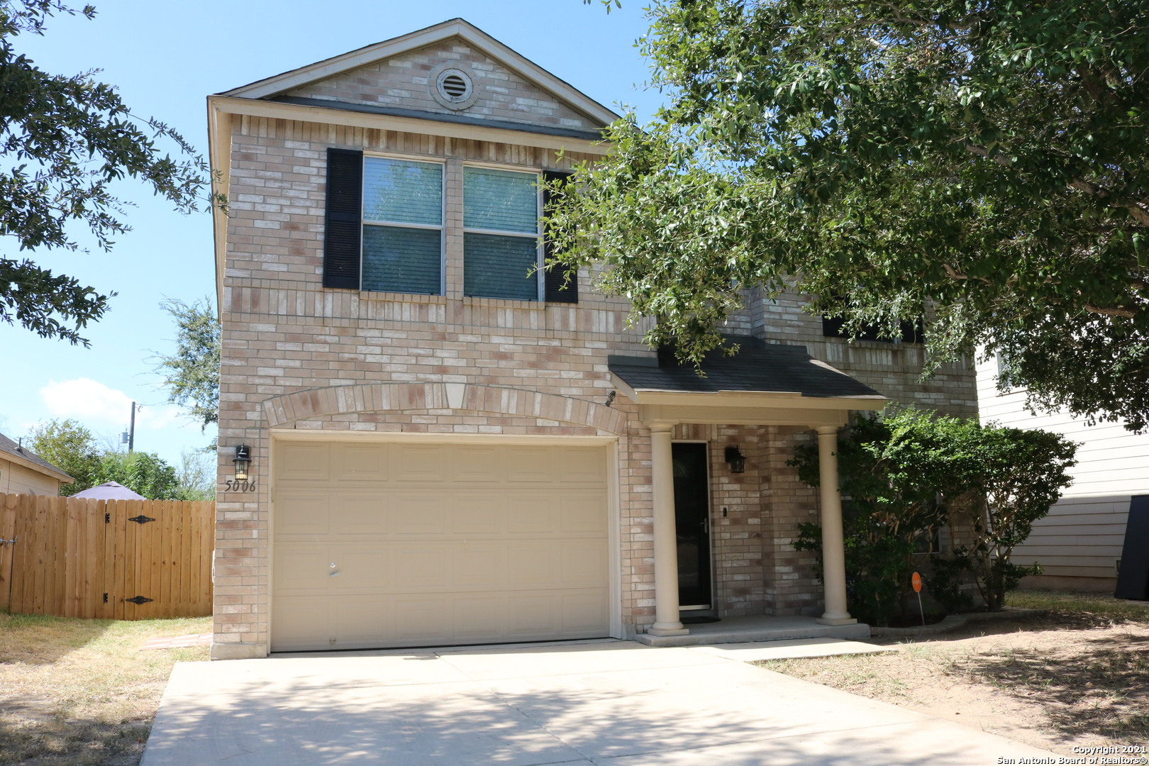 5006 Green Coral San Antonio TX 78223