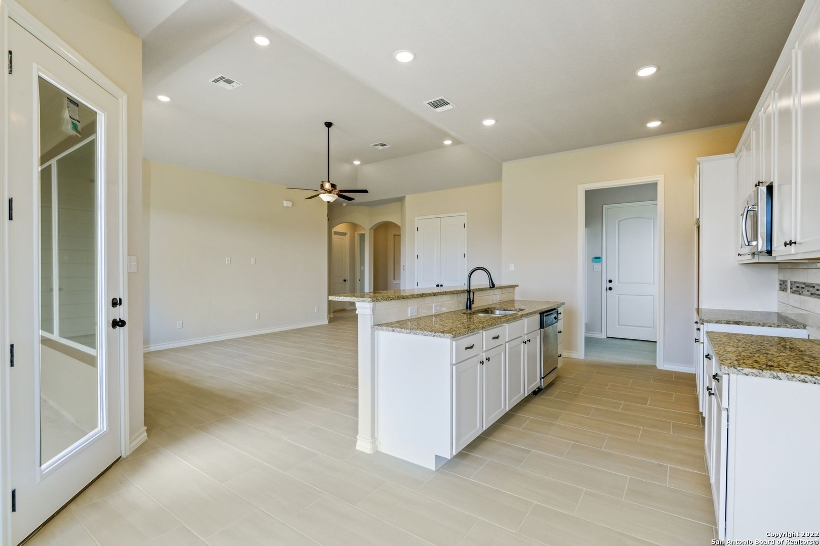 6414 Lowrie San Antonio TX 78239