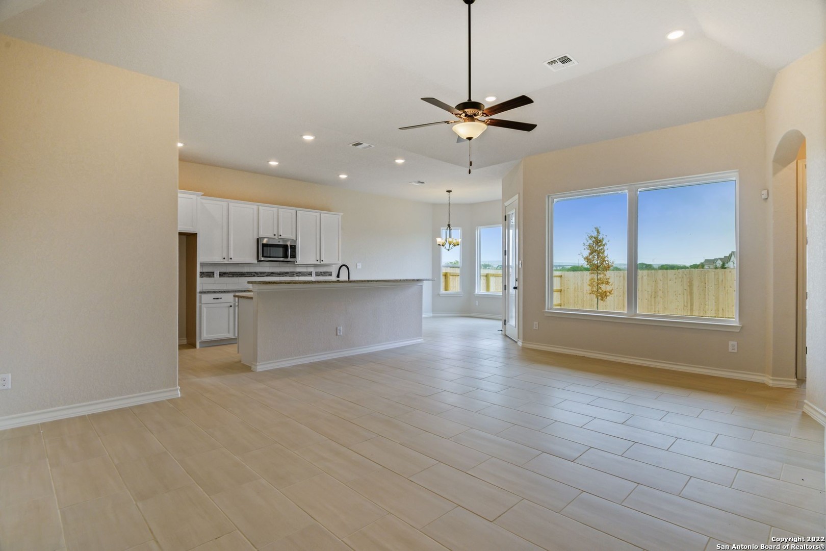 6414 Lowrie San Antonio TX 78239