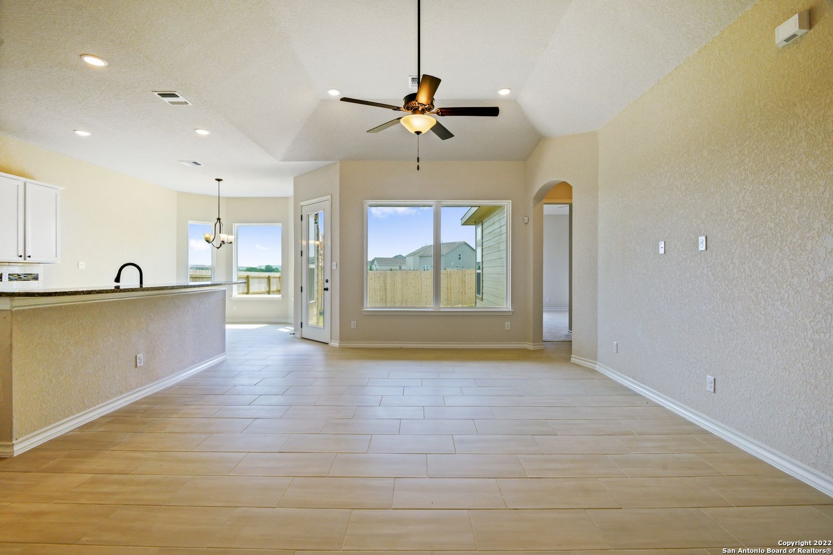 6414 Lowrie San Antonio TX 78239