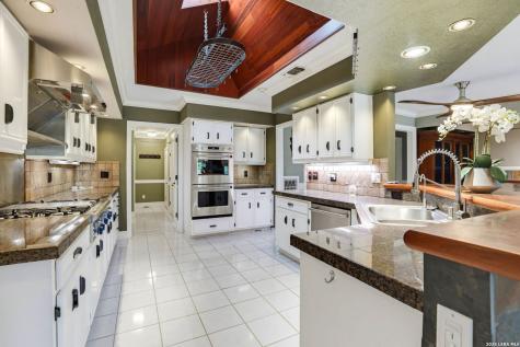 6013 Bayou Bend Windcrest TX 78239