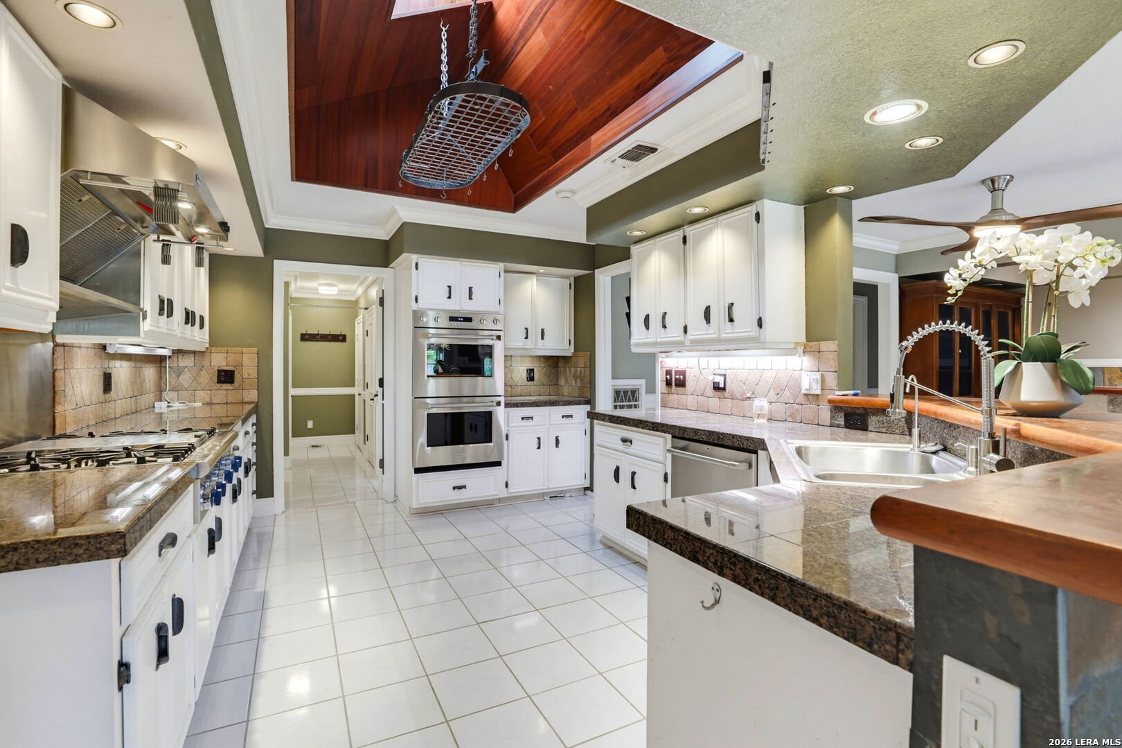 6013 Bayou Bend Windcrest TX 78239