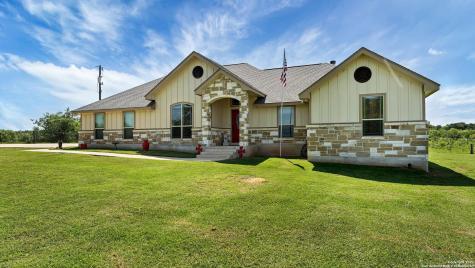 3416 Blue Creek Road La Vernia TX 78121