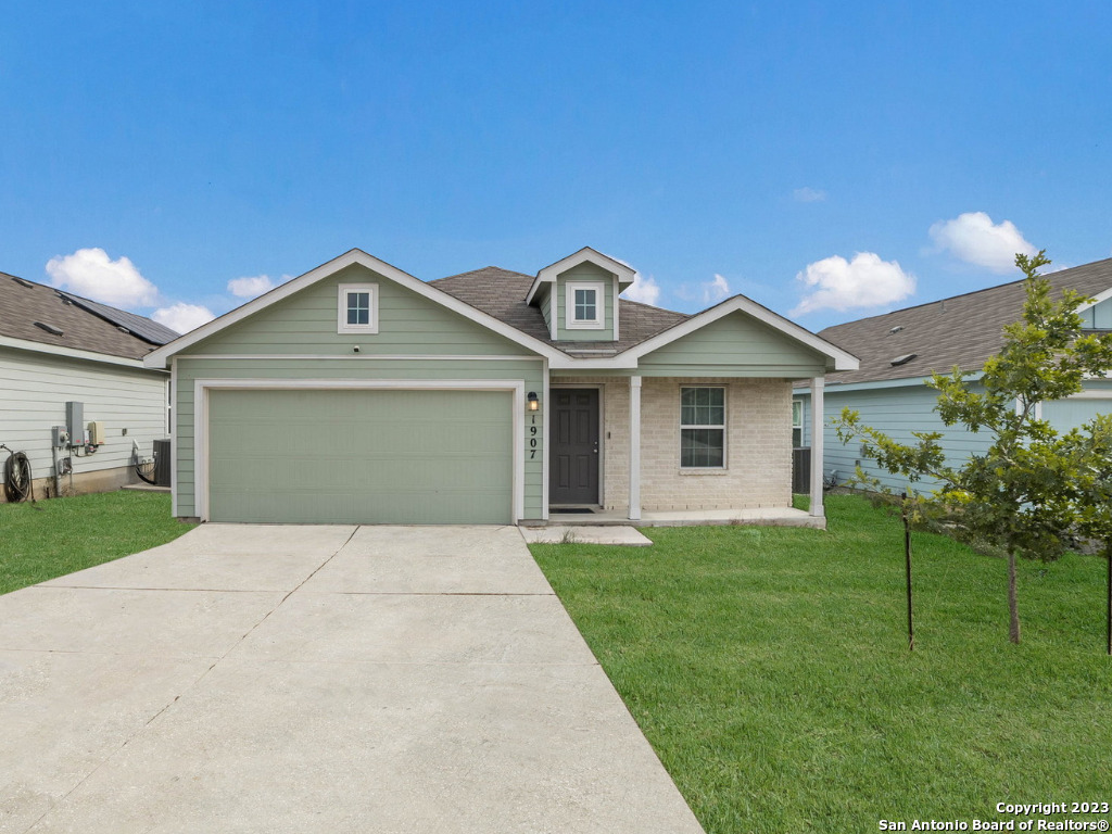 1907 Fieldfare New Braunfels TX 78130
