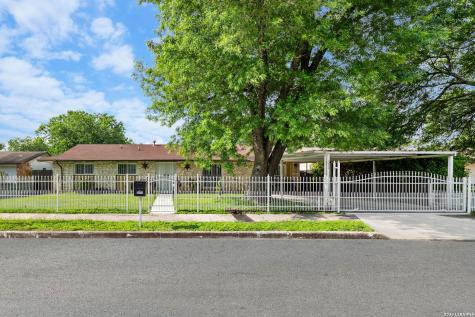 5826 Castle Brook Drive San Antonio TX 78218