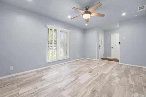 5826 Castle Brook Drive San Antonio TX 78218