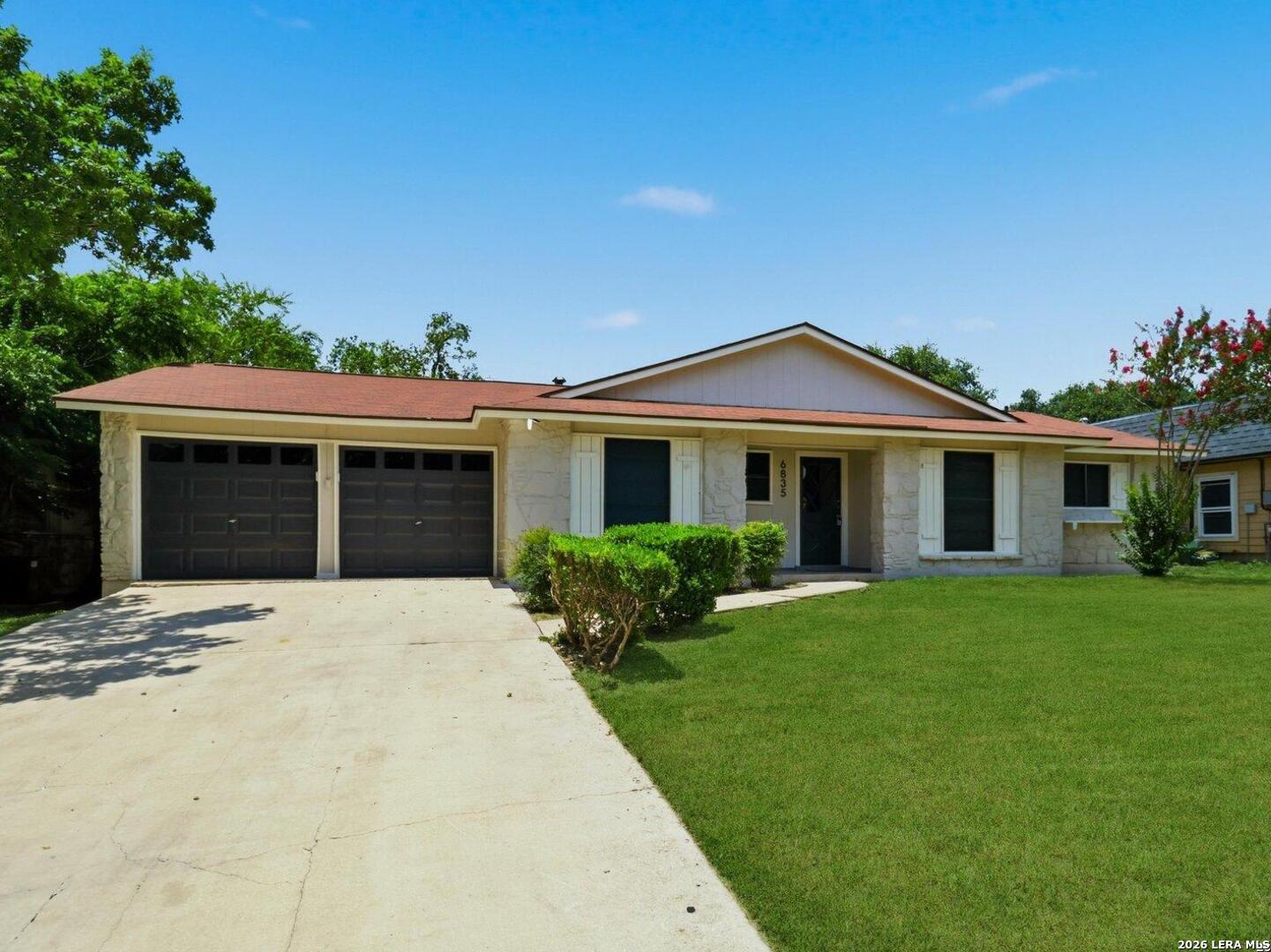 6835 Twin Lake Drive San Antonio TX 78244