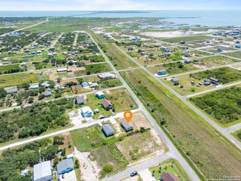 274 Post Oak Lane Rockport TX 78382