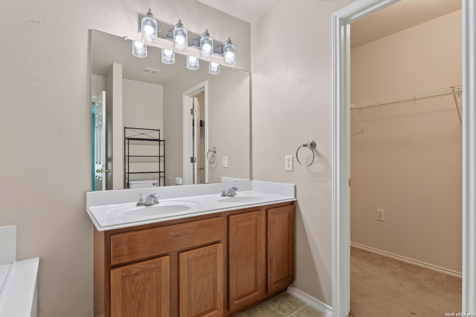 6018 Bronco Way San Antonio TX 78239