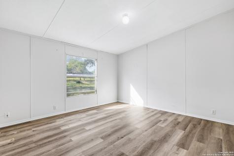 22411 Savannah Heights Von Ormy TX 78073