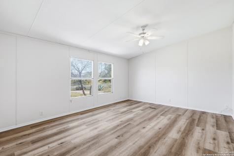 22411 Savannah Heights Von Ormy TX 78073