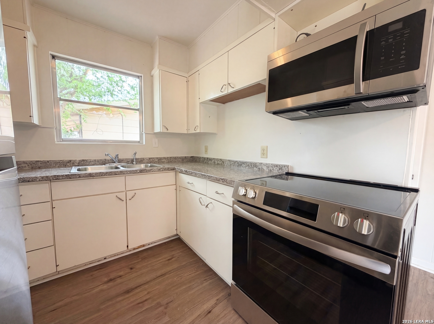 125 Scott Universal City TX 78148