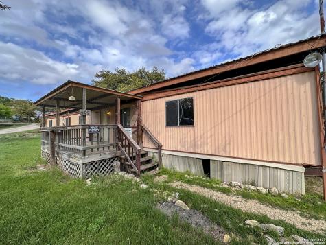 409 Deer Valley Street Canyon Lake TX 78133