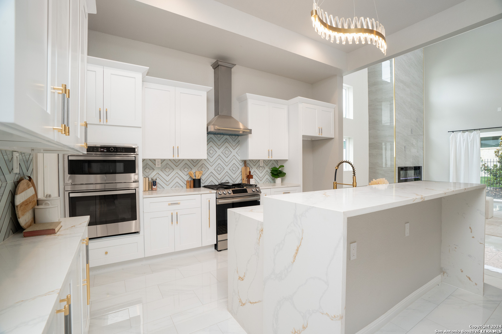11 Liser Glen San Antonio TX 78257
