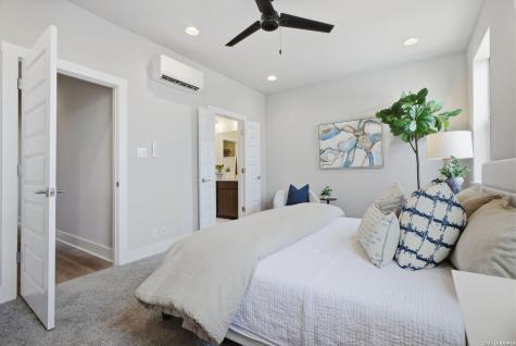 7922 Kennedy Hill San Antonio TX 78235