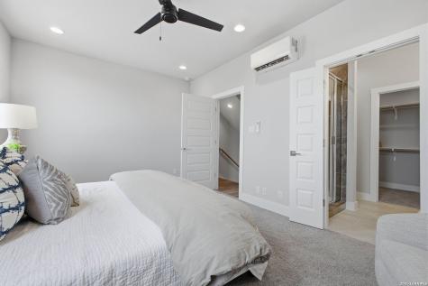 7922 Kennedy Hill San Antonio TX 78235