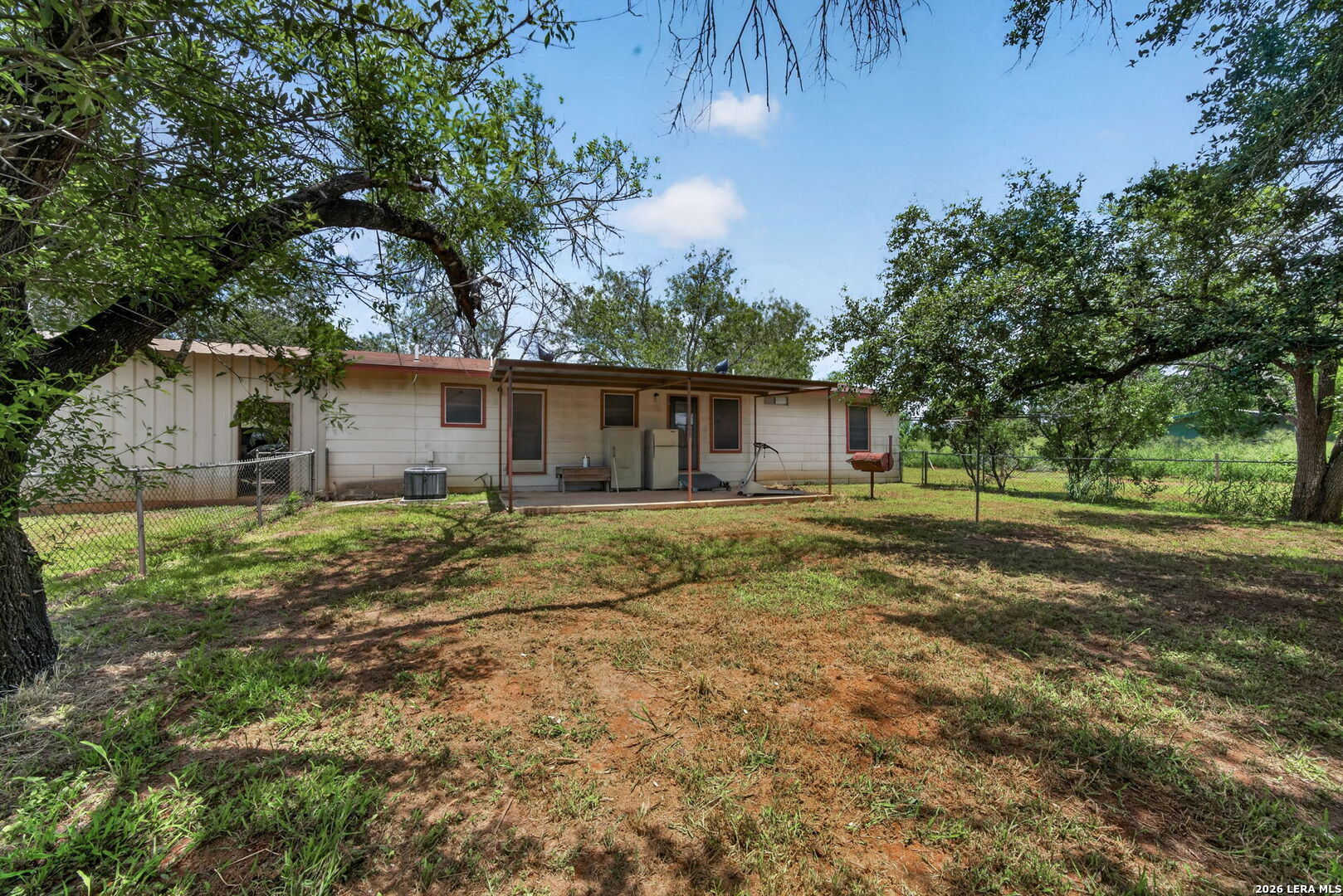 2912 Brown Jourdanton TX 78026