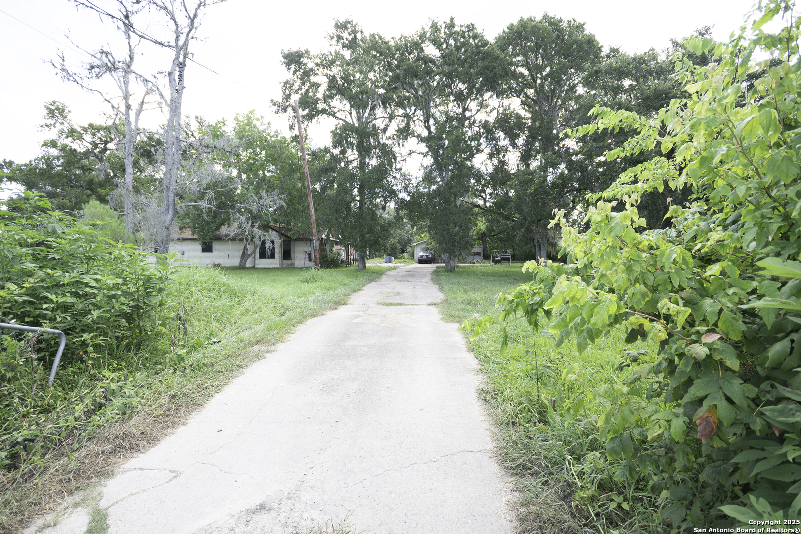 4498 County Road 842 Brazoria TX 77422