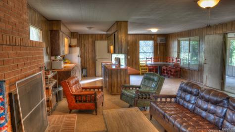 154 Weston Leakey TX 78873