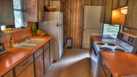 154 Weston Leakey TX 78873