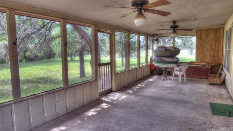 154 Weston Leakey TX 78873