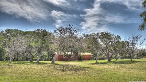 154 Weston Leakey TX 78873