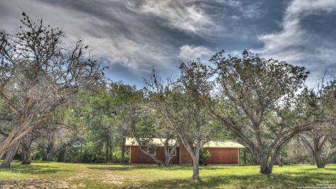 154 Weston Leakey TX 78873