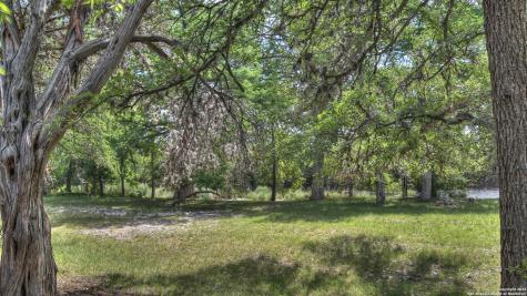 154 Weston Leakey TX 78873