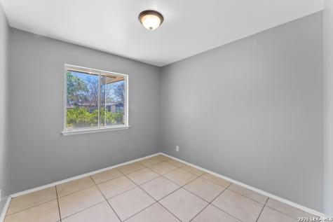 5035 Village Crest San Antonio TX 78218