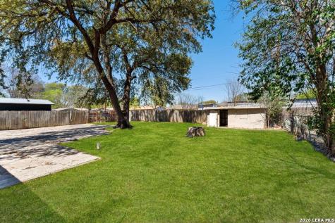 5035 Village Crest San Antonio TX 78218